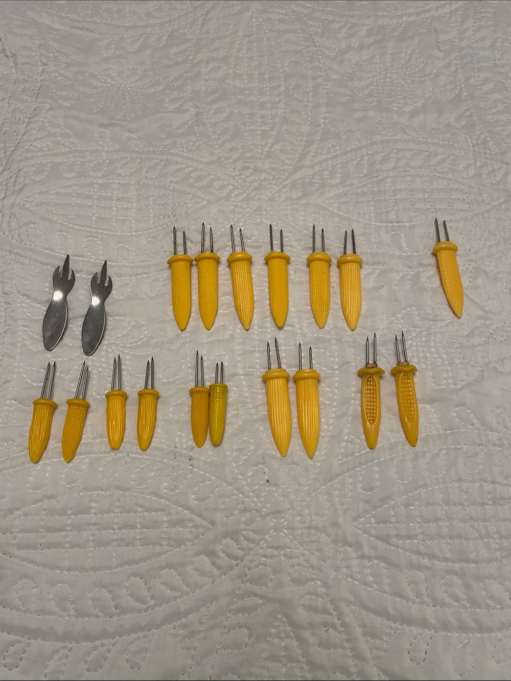Vintage Set of 9 Plus 1 Plastic Corn On The Cob Holders Stainless Steel